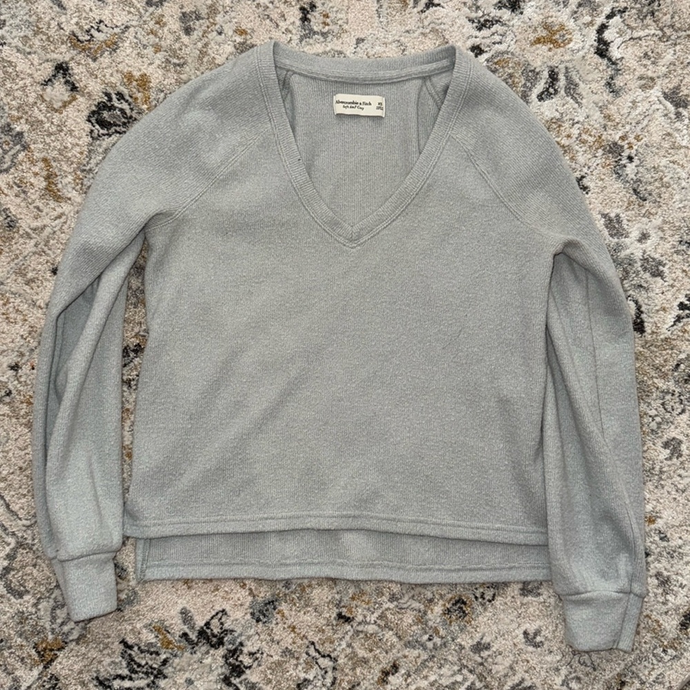Abercrombie sweater